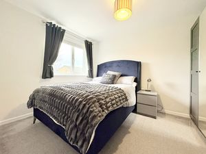 Photo 7- click for photo gallery